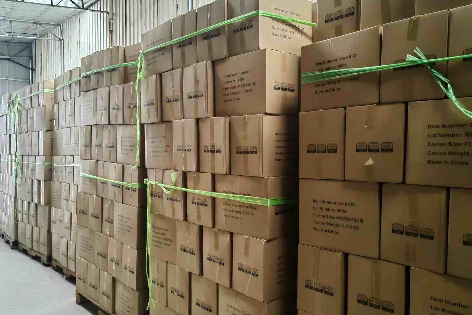 paper cup in carrton ready in warehouse(1)